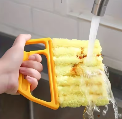 Microfiber Blinds Cleaning Brush